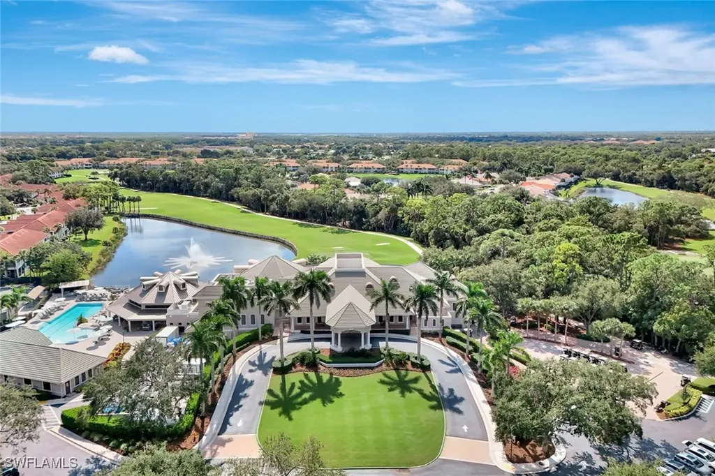 2300 Carrington Court Naples FL 34109