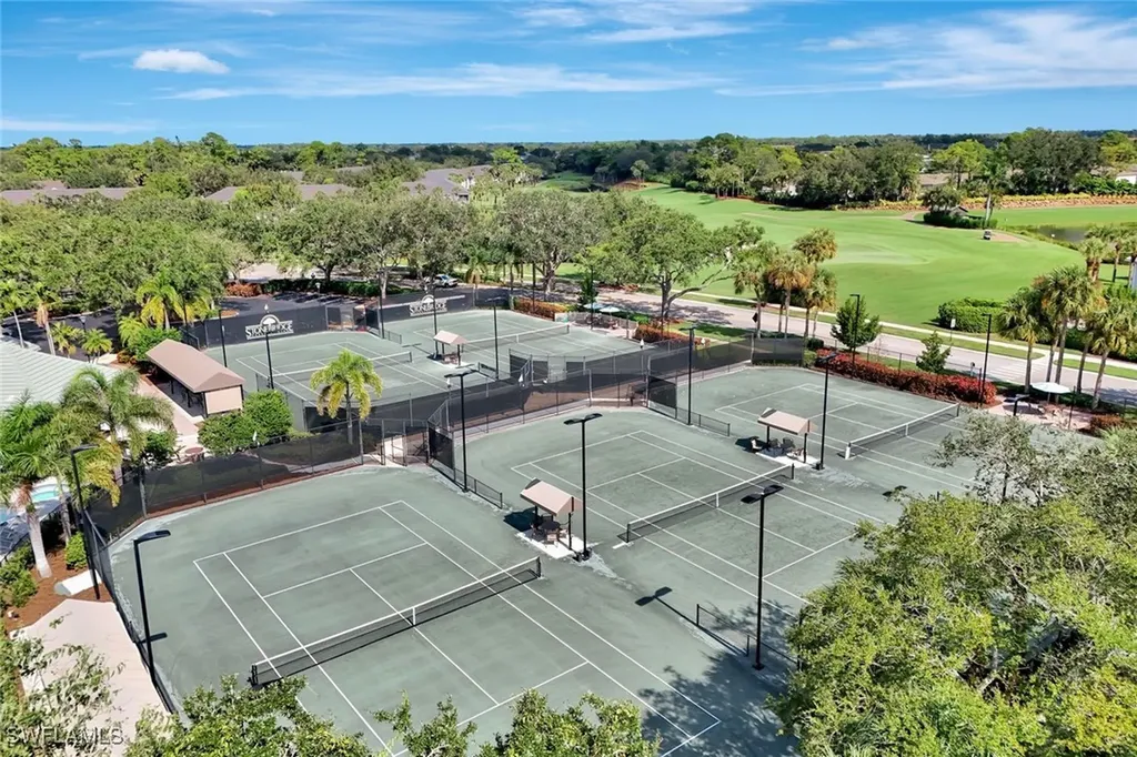 2300 Carrington Court Naples FL 34109