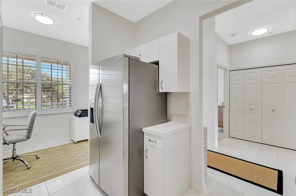 2300 Carrington Court Naples FL 34109