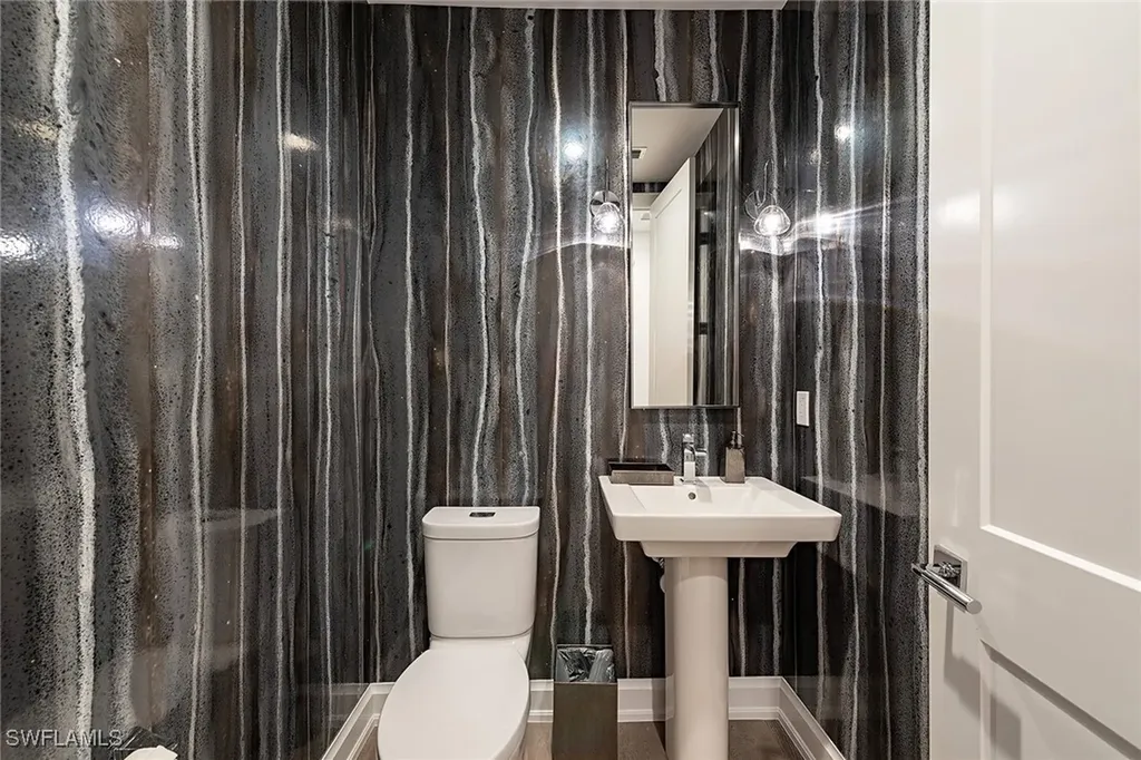 1111 Central Avenue Naples FL 34135