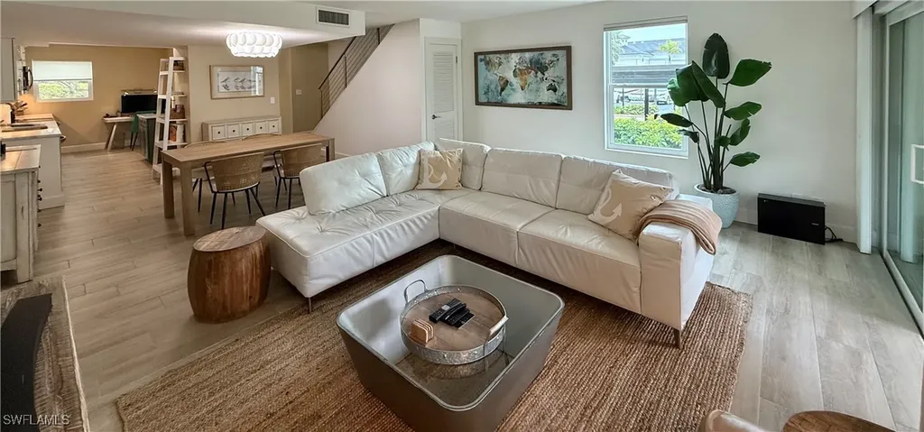 800 River Point Drive Naples FL 34102