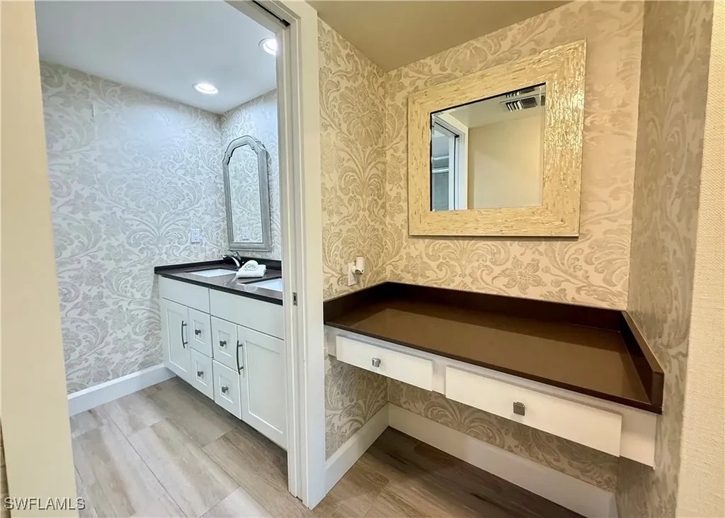 800 River Point Drive Naples FL 34102