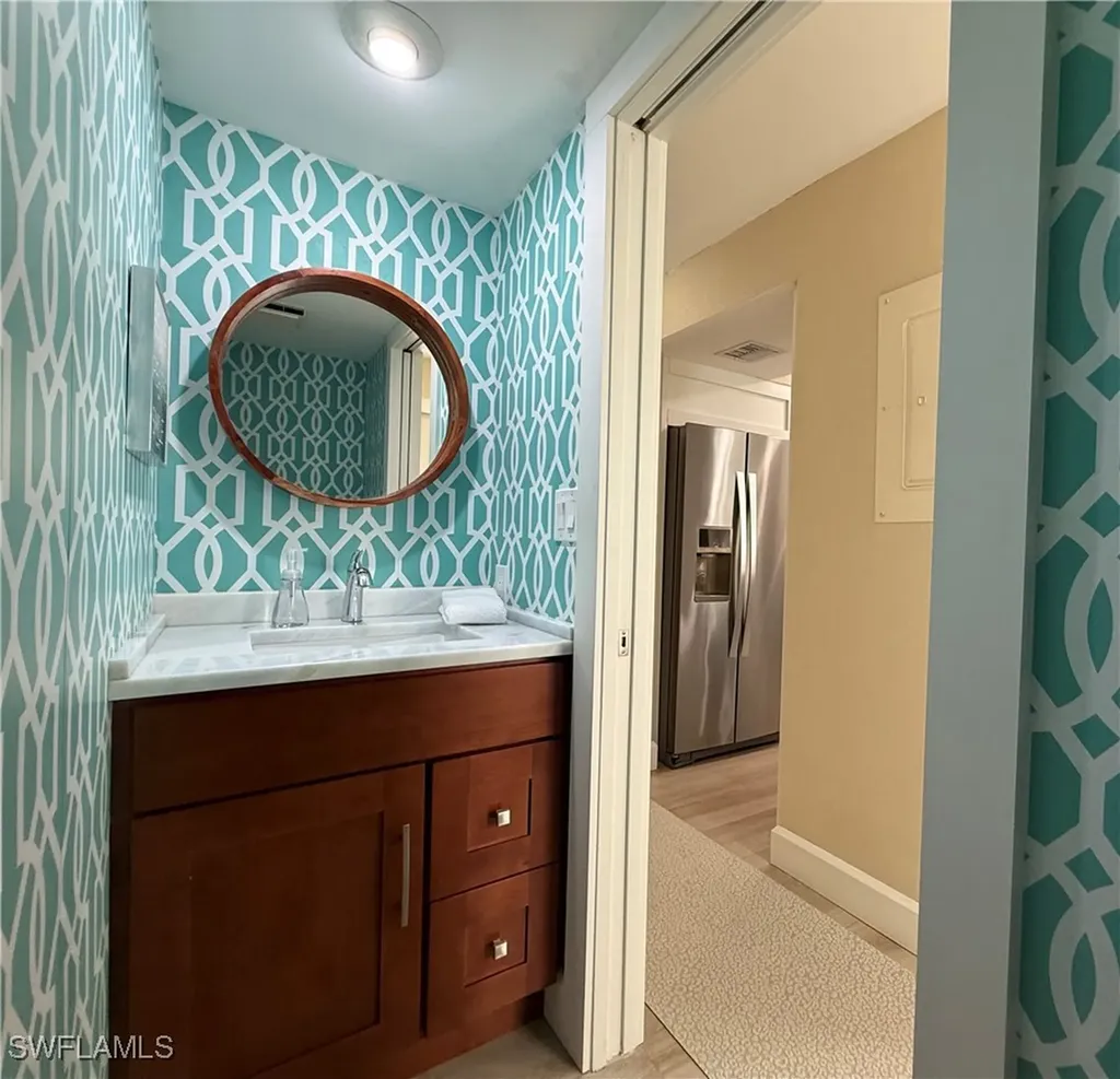 800 River Point Drive Naples FL 34102