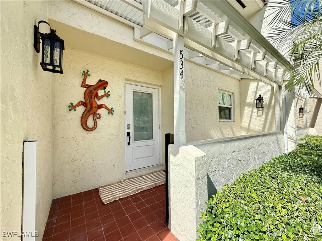 800 River Point Drive Naples FL 34102