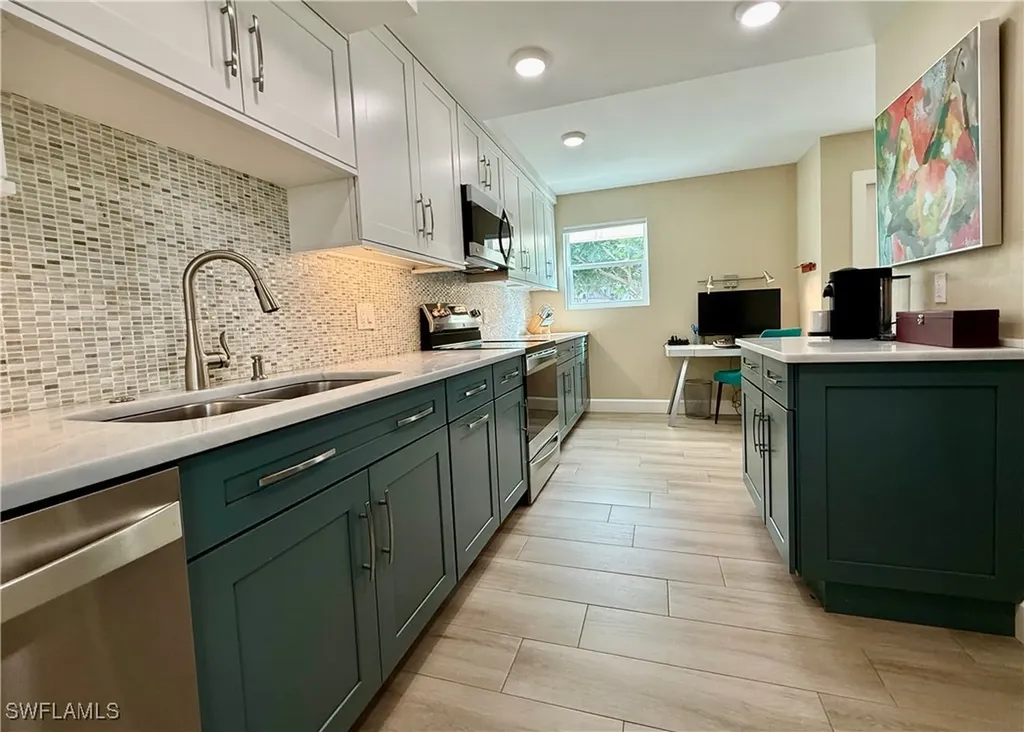 800 River Point Drive Naples FL 34102