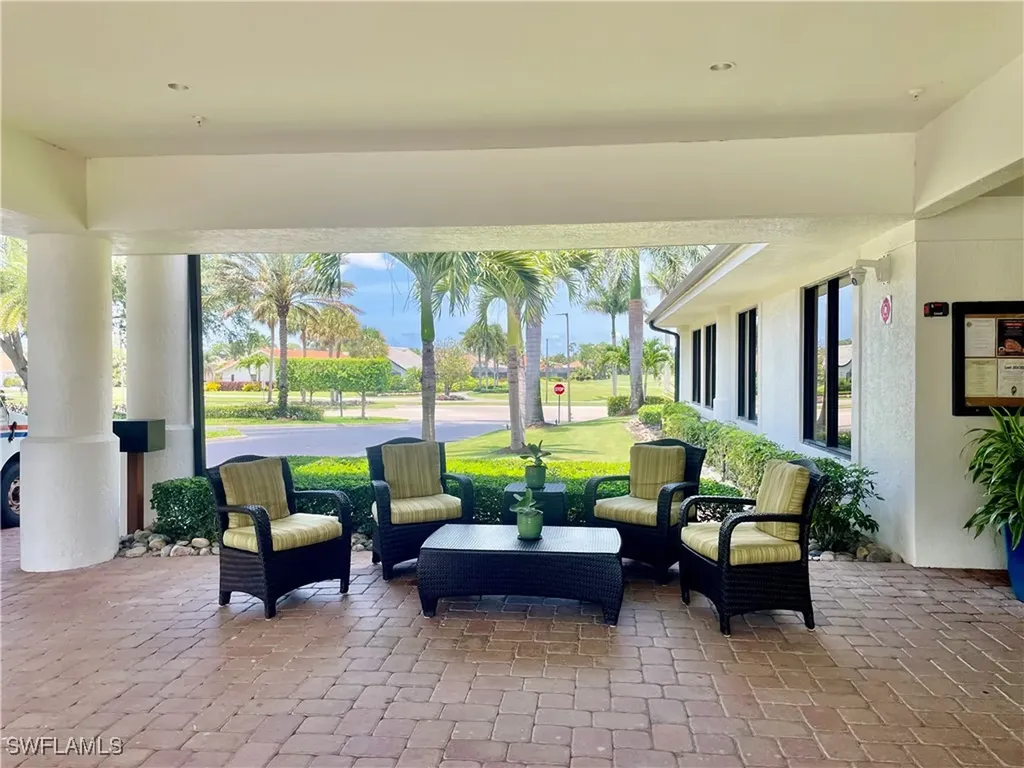 5985 Bloomfield Circle Naples FL 34112
