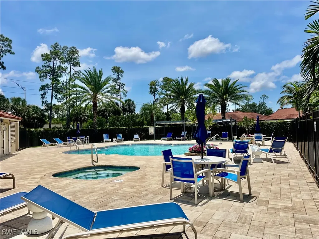 5985 Bloomfield Circle Naples FL 34112