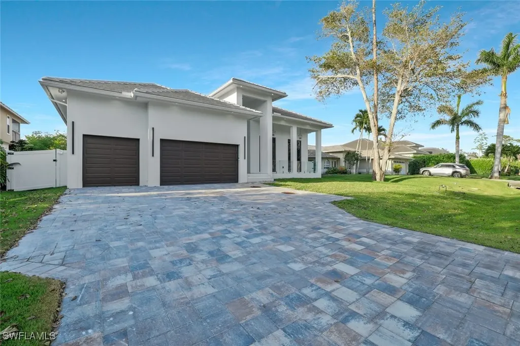 Naples FL, 1317 Cypress Woods Drive