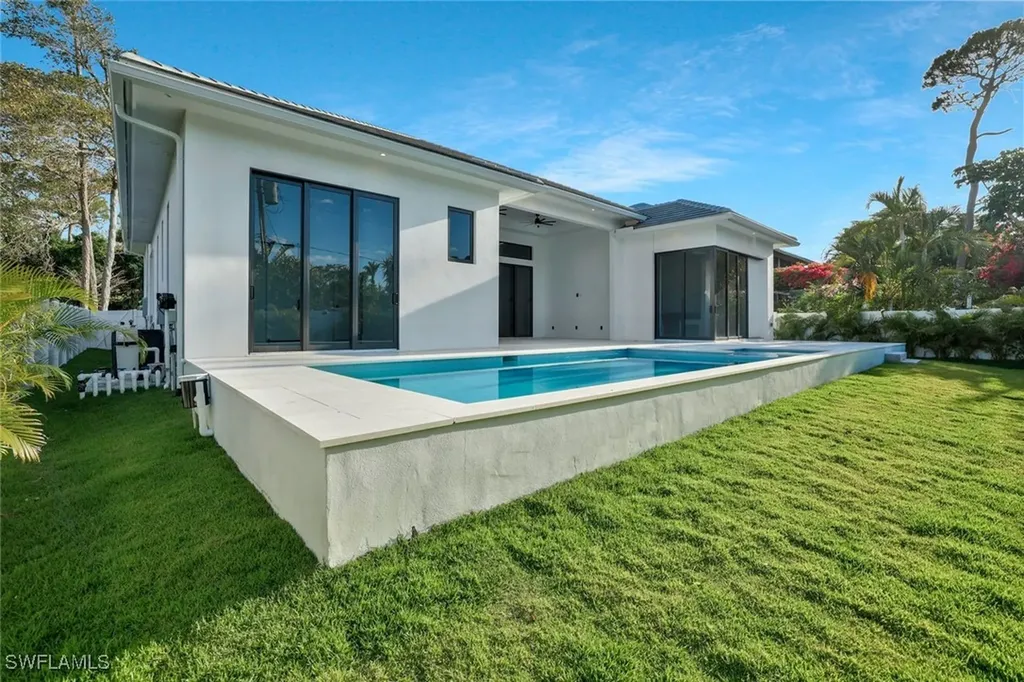 1317 Cypress Woods Drive Naples FL 34103