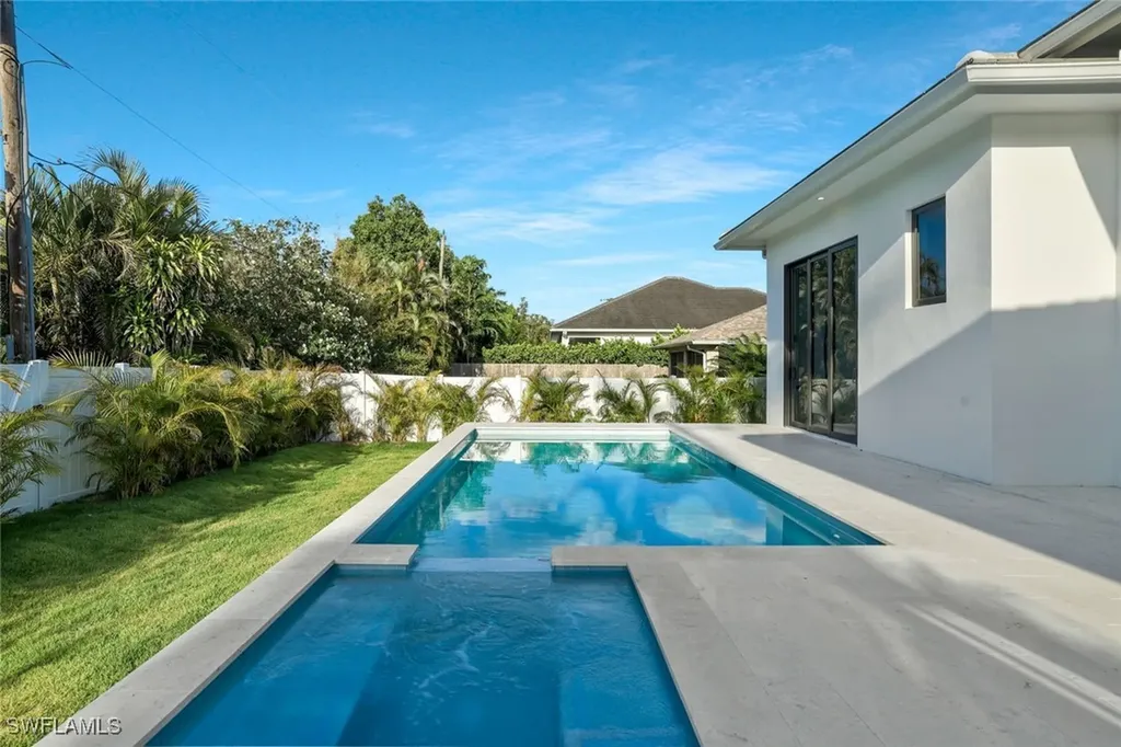 1317 Cypress Woods Drive Naples FL 34103