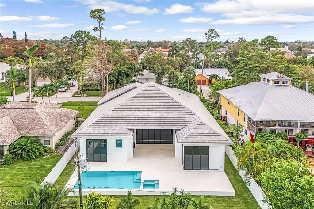 1317 Cypress Woods Drive Naples FL 34103