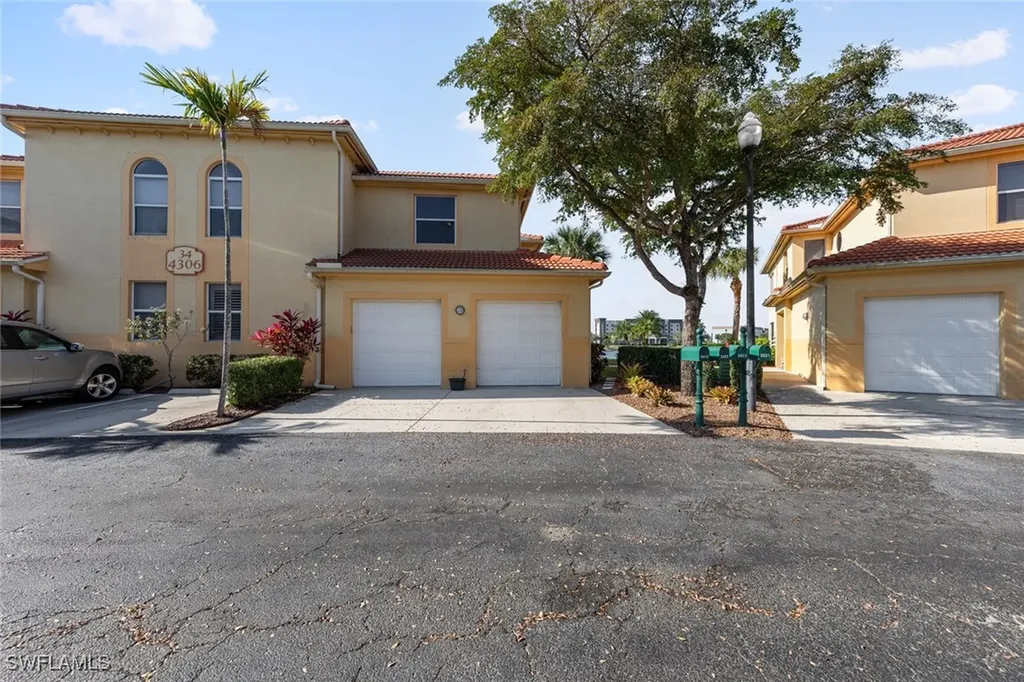 4306 Bellasol Circle Fort Myers FL 33916