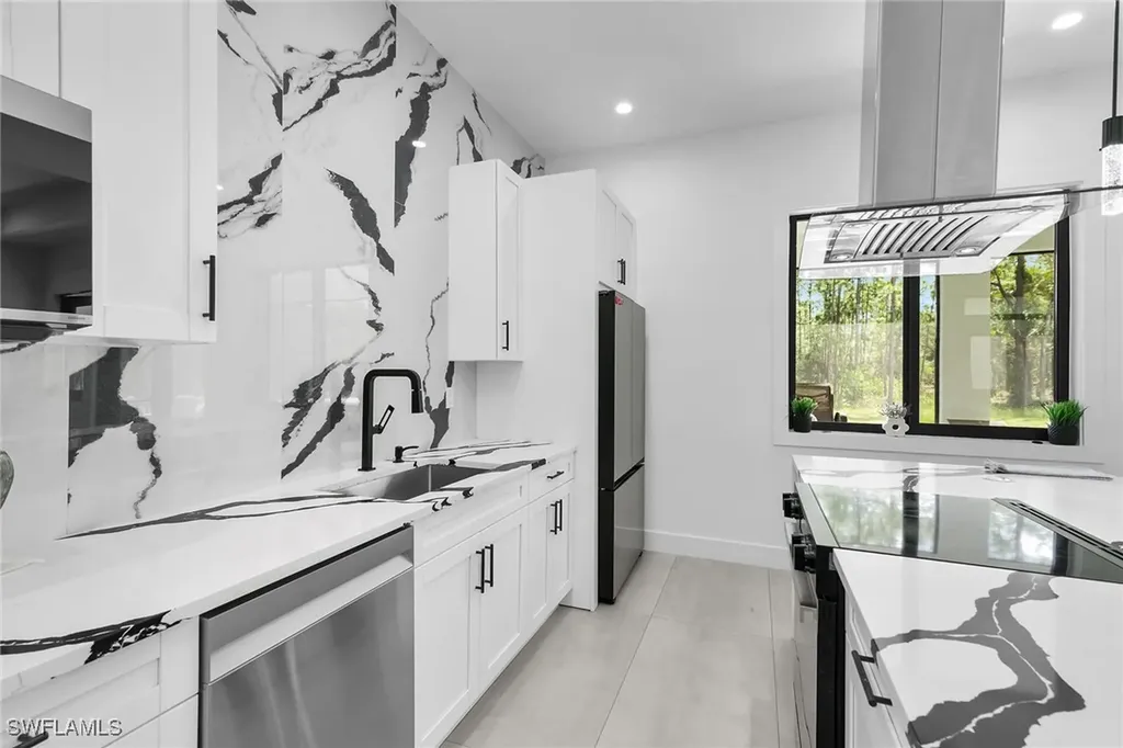 3348 27th Avenue NE Naples FL 34120