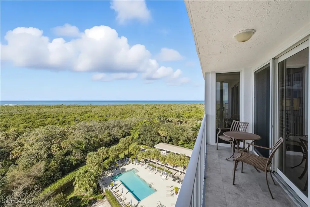 6361 Pelican Bay Boulevard Naples FL 34108