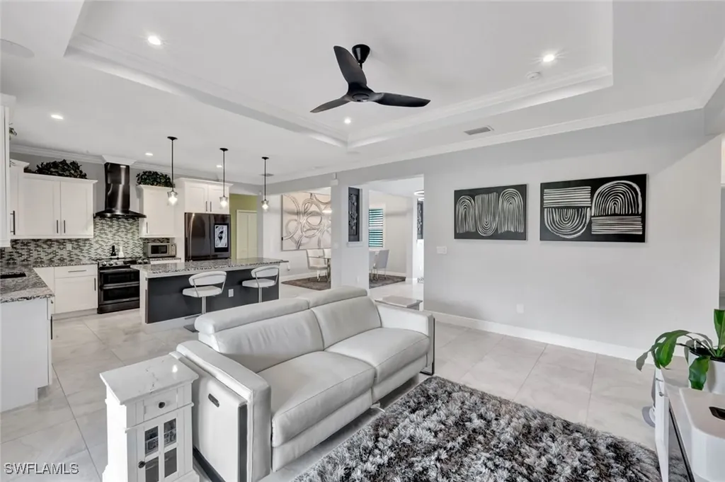 2552 52nd Avenue NE Naples FL 34120