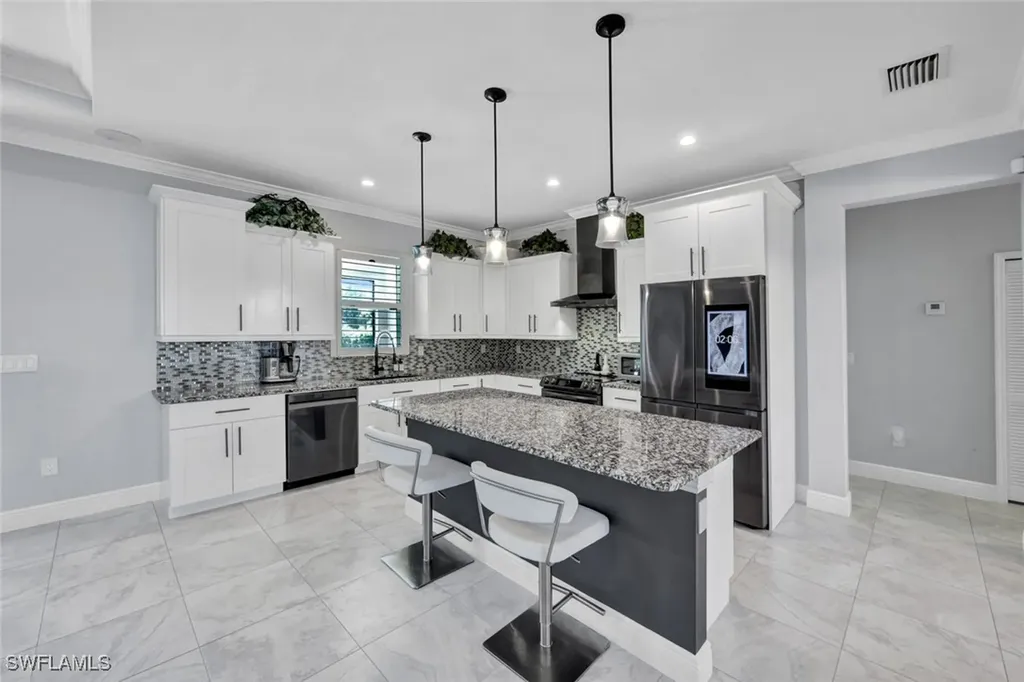2552 52nd Avenue NE Naples FL 34120