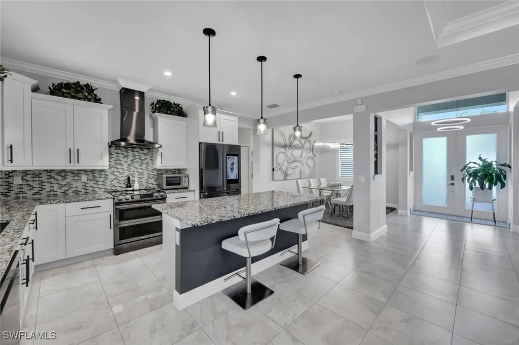 2552 52nd Avenue NE Naples FL 34120