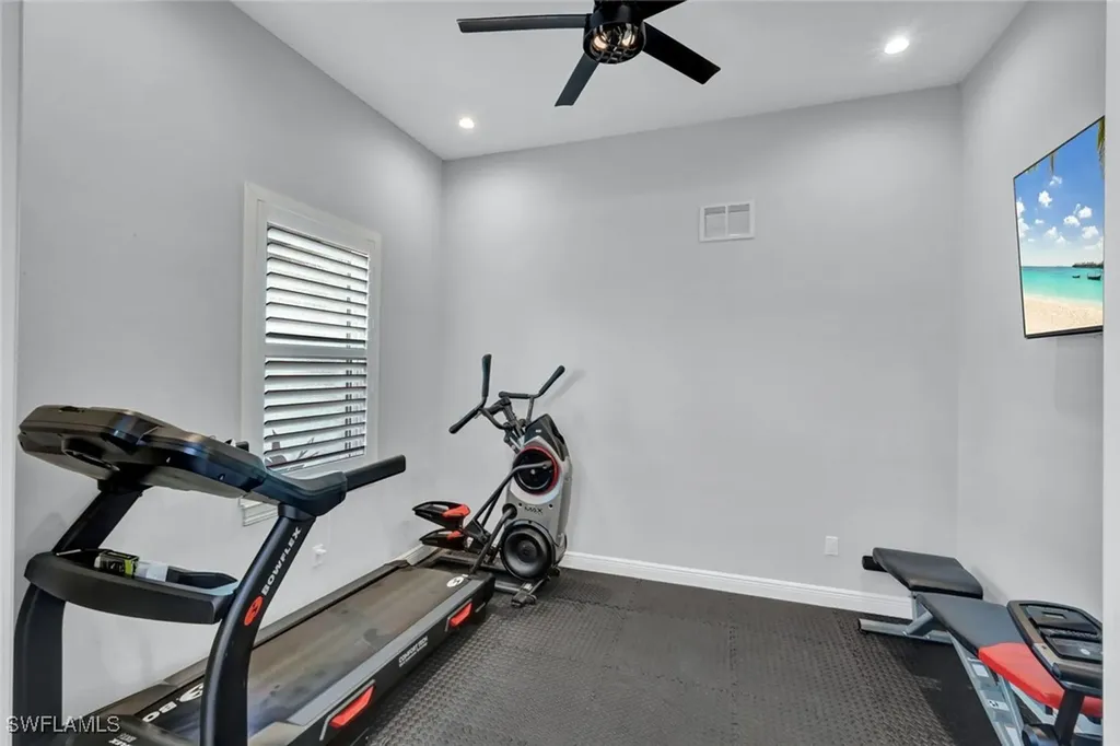 2552 52nd Avenue NE Naples FL 34120