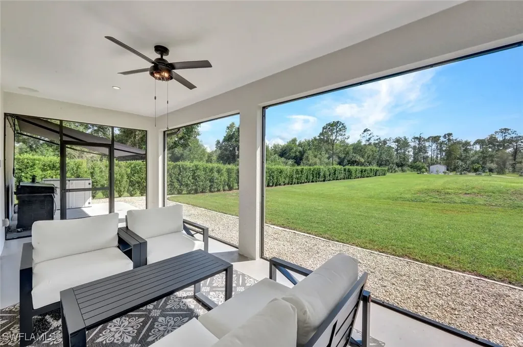 2552 52nd Avenue NE Naples FL 34120