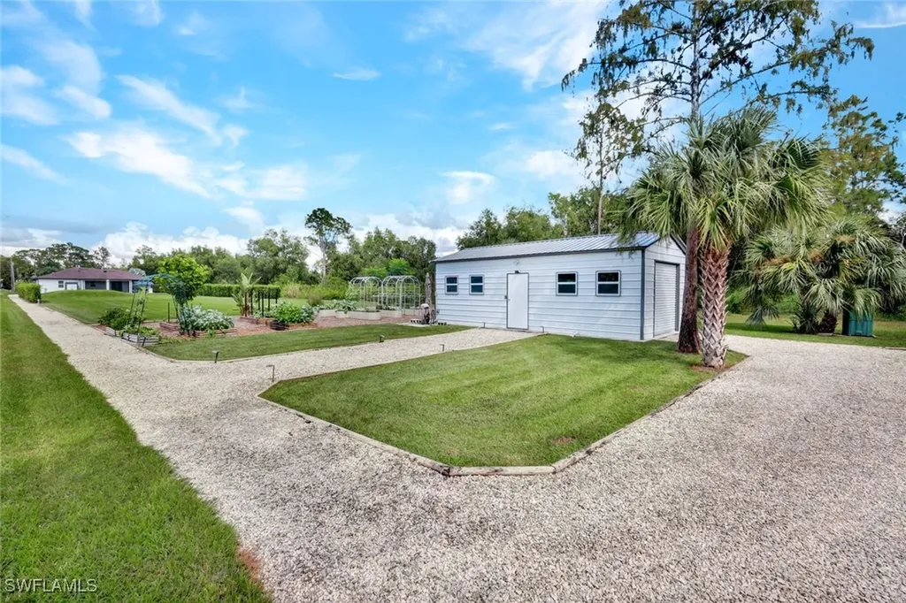 2552 52nd Avenue NE Naples FL 34120