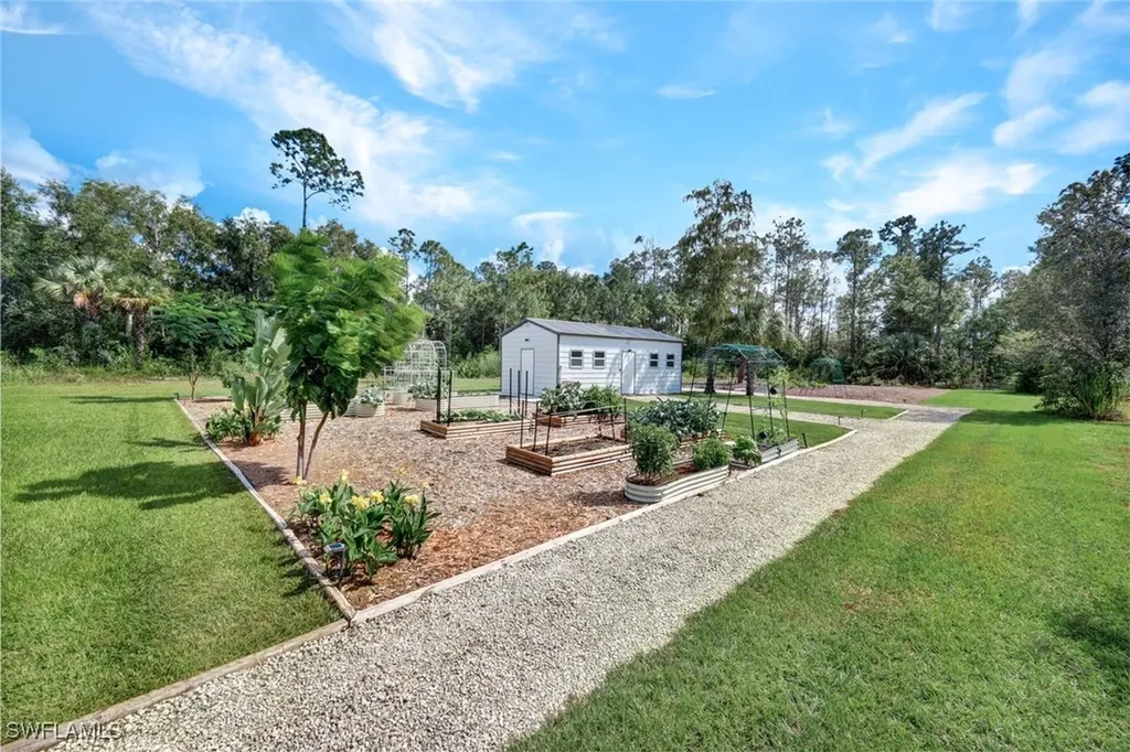 2552 52nd Avenue NE Naples FL 34120