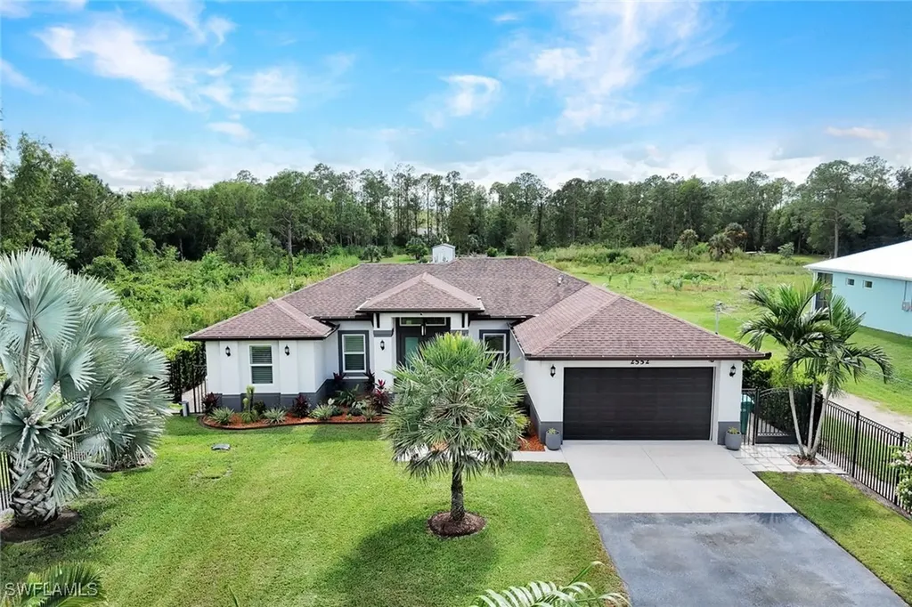 2552 52nd Avenue NE Naples FL 34120