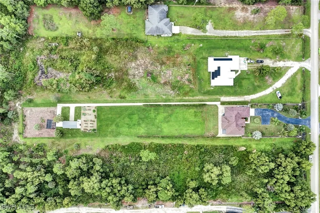 2552 52nd Avenue NE Naples FL 34120
