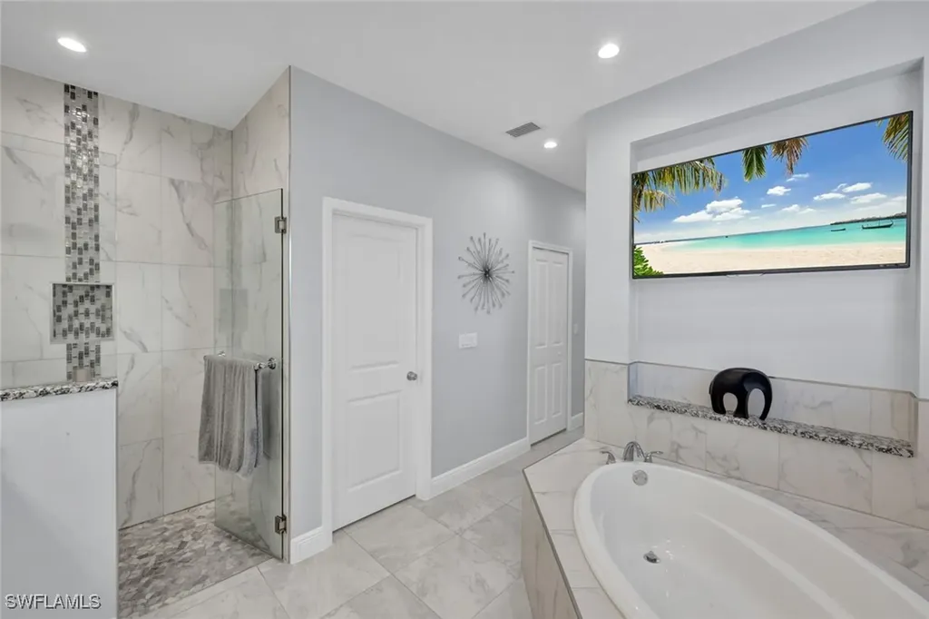 2552 52nd Avenue NE Naples FL 34120