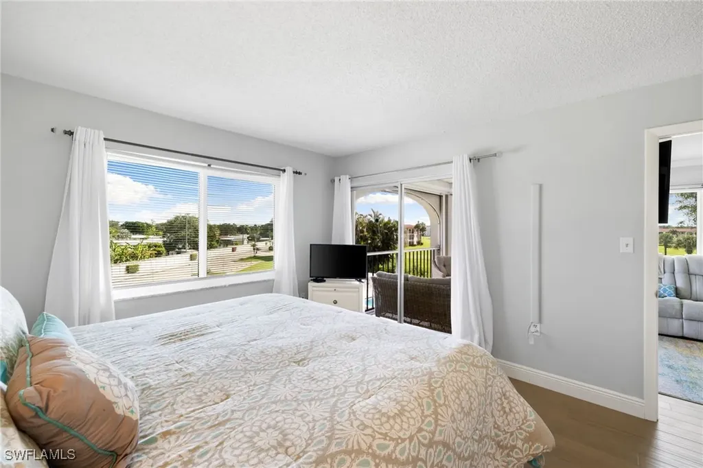 5 High Point Circle W Naples FL 34103