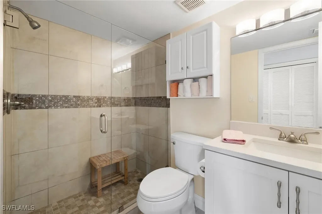 5 High Point Circle W Naples FL 34103