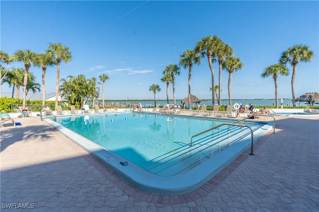 1085 Bald Eagle Drive Marco Island FL 34145