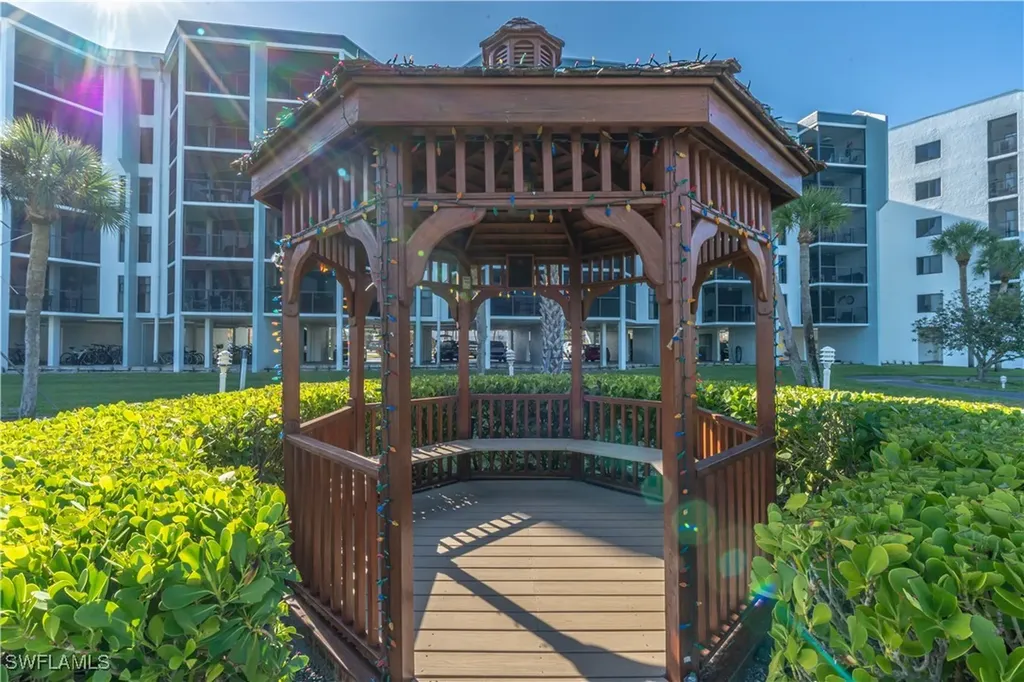 1085 Bald Eagle Drive Marco Island FL 34145