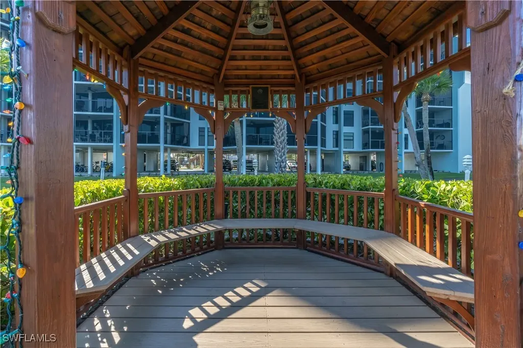 1085 Bald Eagle Drive Marco Island FL 34145