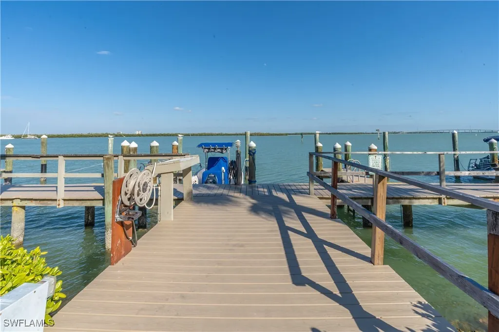 1085 Bald Eagle Drive Marco Island FL 34145