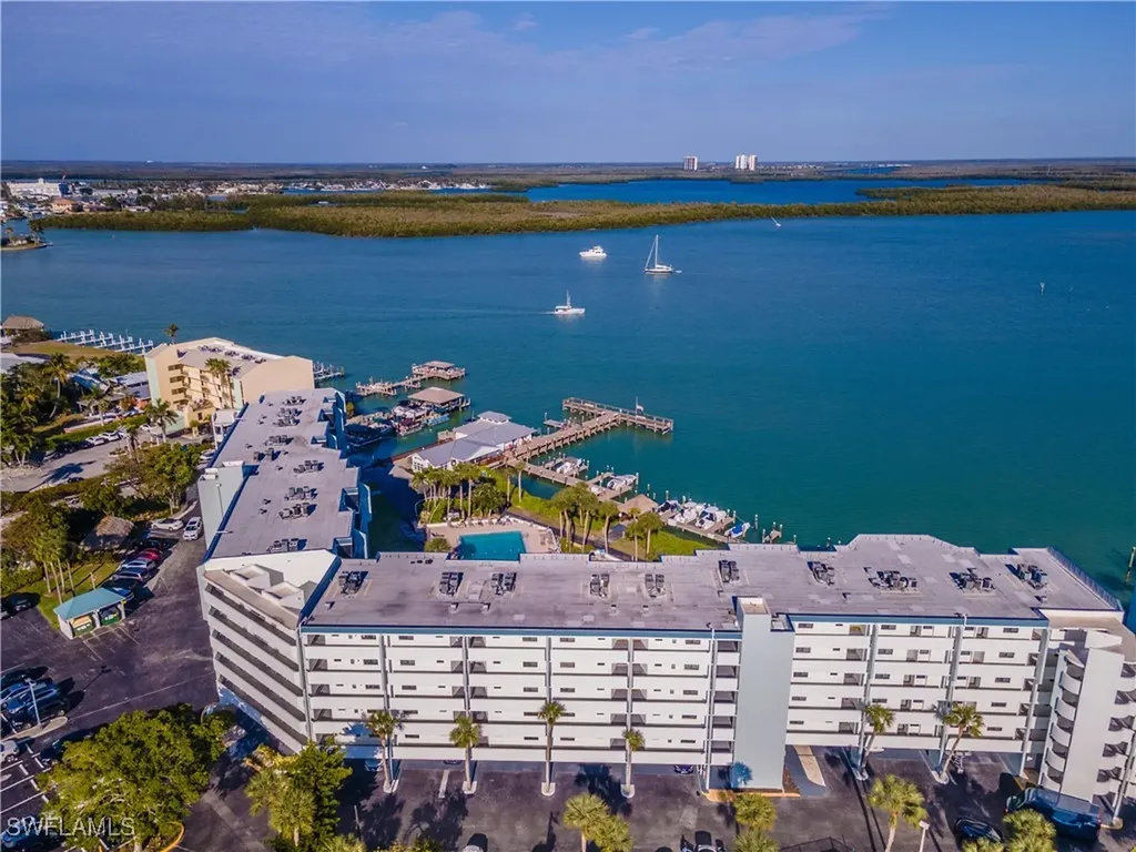 1085 Bald Eagle Drive Marco Island FL 34145