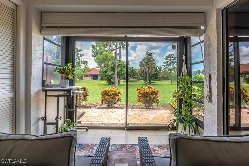 2069 Pine Isle Lane Naples FL 34112