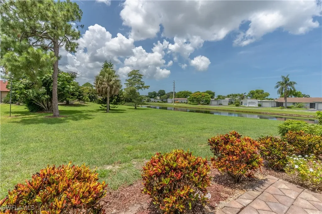 2069 Pine Isle Lane Naples FL 34112