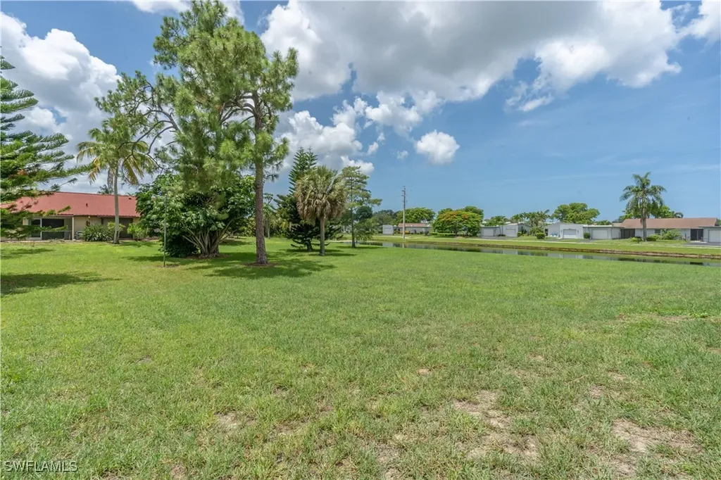 2069 Pine Isle Lane Naples FL 34112
