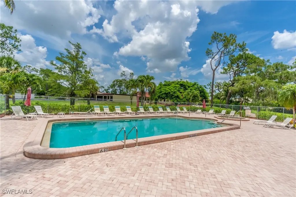 2069 Pine Isle Lane Naples FL 34112