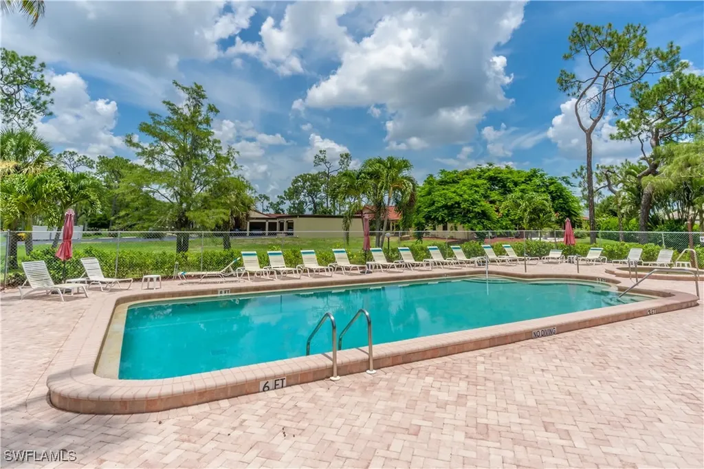2069 Pine Isle Lane Naples FL 34112