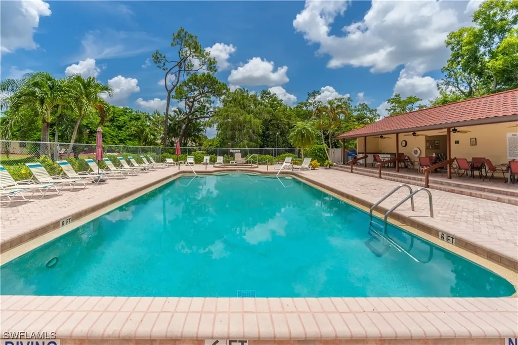 2069 Pine Isle Lane Naples FL 34112