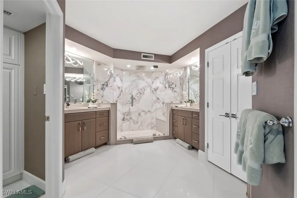 4251 Gulf Shore Boulevard N Naples FL 34103