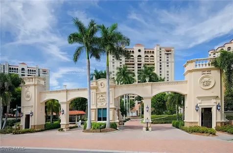 6585 Nicholas Boulevard Naples FL 34108