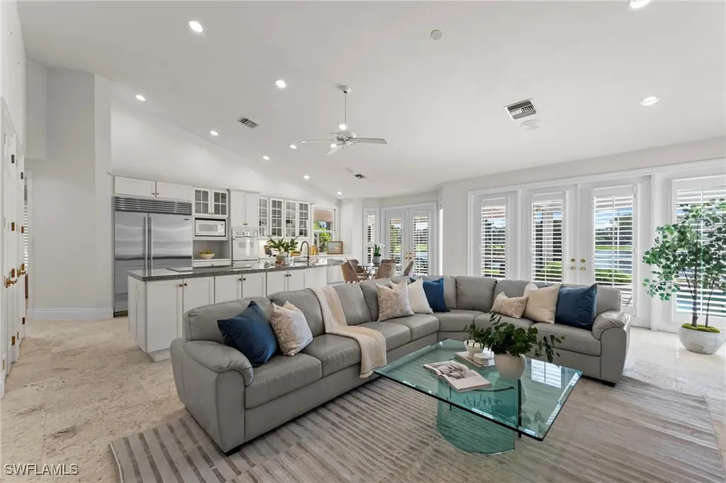 780 Brentwood Point Naples FL 34110
