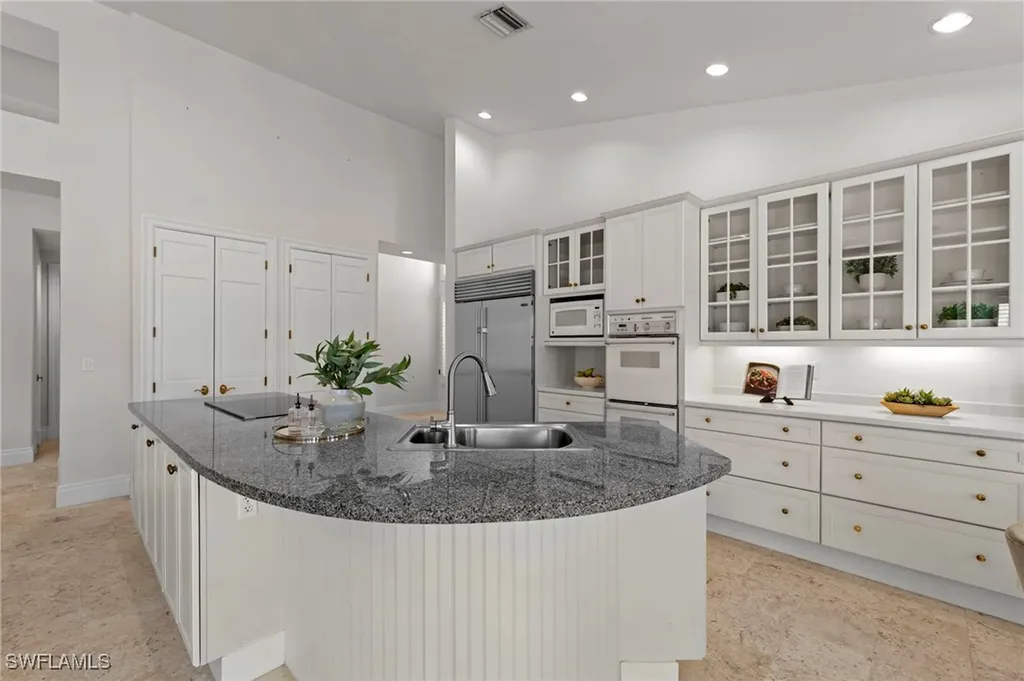 780 Brentwood Point Naples FL 34110