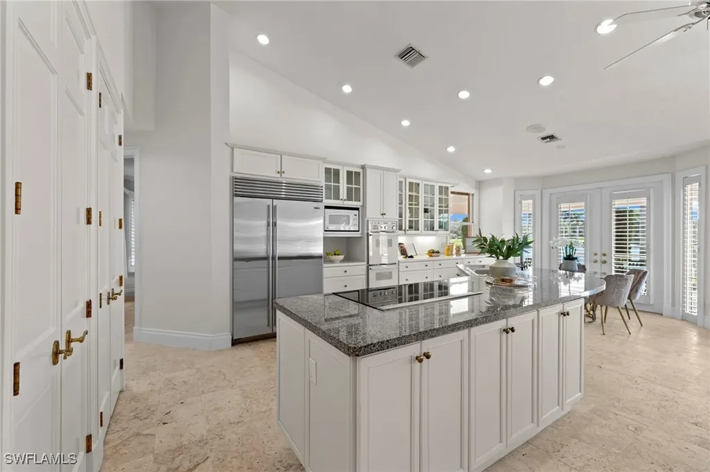 780 Brentwood Point Naples FL 34110