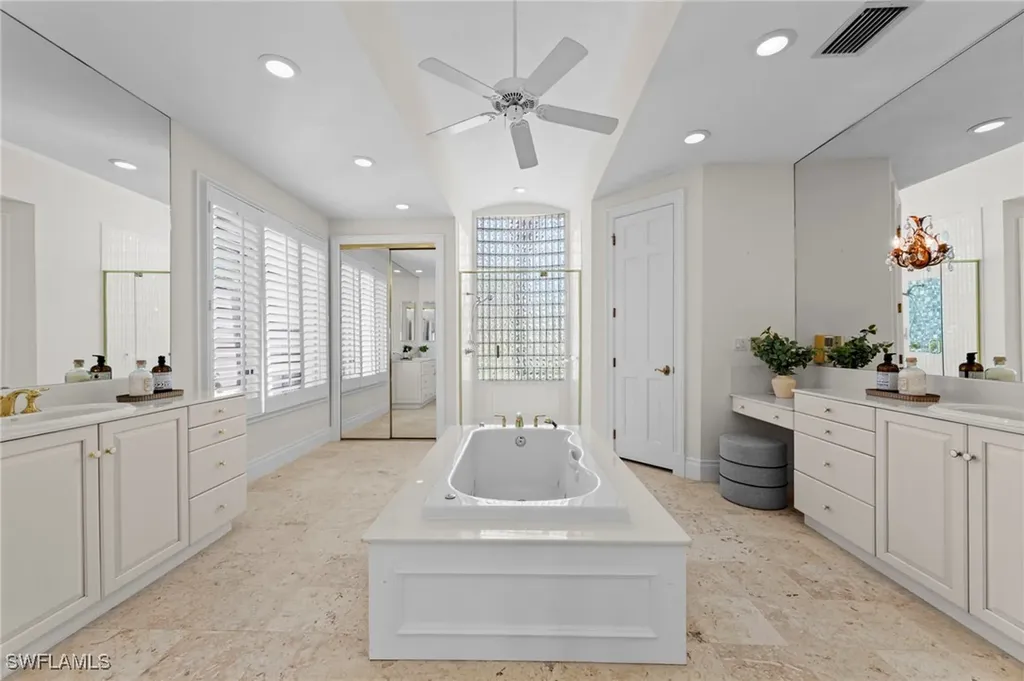 780 Brentwood Point Naples FL 34110