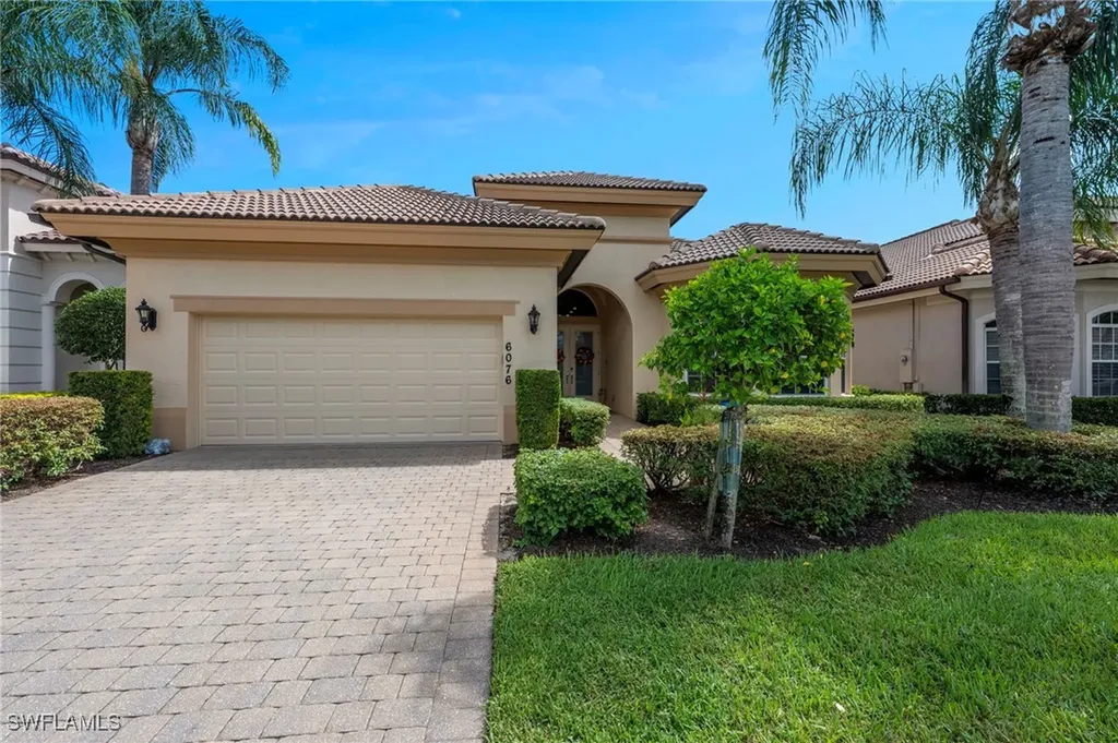 6076 Dogleg Drive Naples FL 34113
