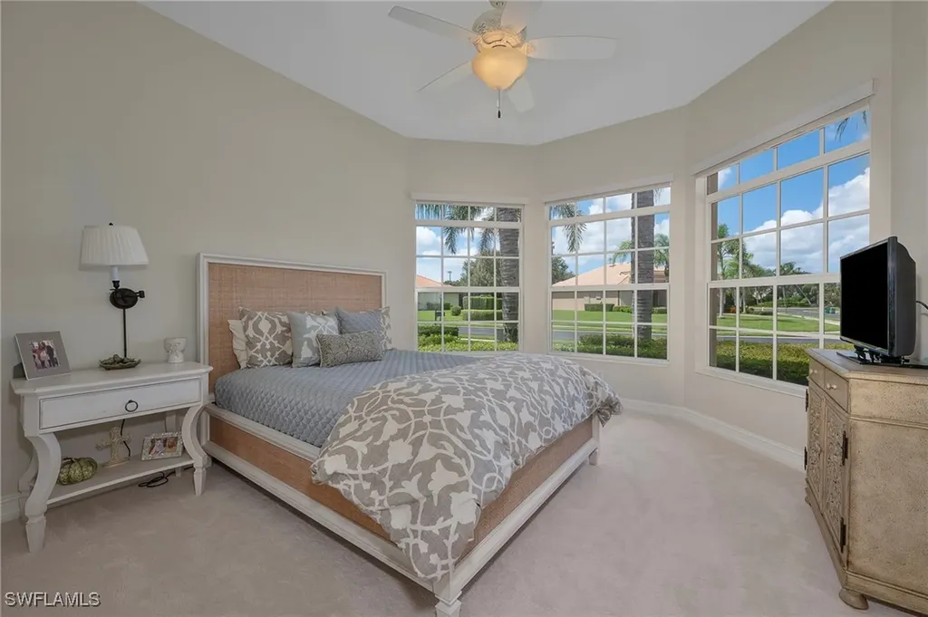 6076 Dogleg Drive Naples FL 34113