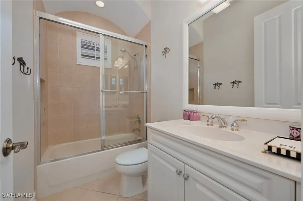 6076 Dogleg Drive Naples FL 34113